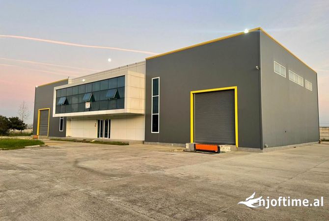 Ambient biznesi me qera 4+1 ne Fier - 3,000 Euro