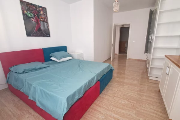 Shtepi me qera 3+1 ne Tirane - 600 Euro