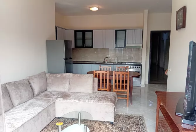 Shtepi me qera 1+1 ne Tirane - 550 Euro