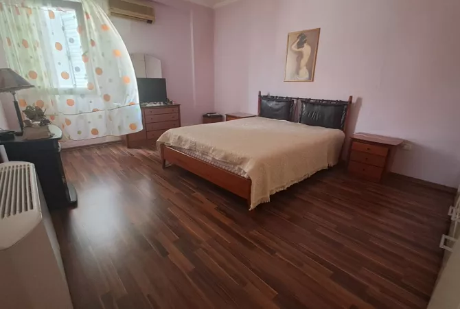 Shtepi ne shitje 4+1 ne Tirane - 230,000 Euro