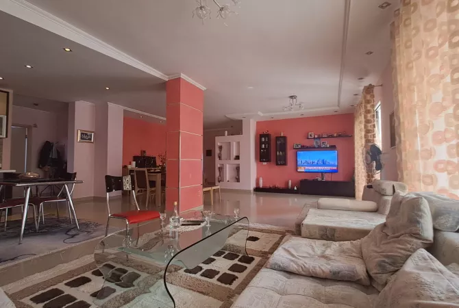 Shtepi ne shitje 4+1 ne Tirane - 230,000 Euro