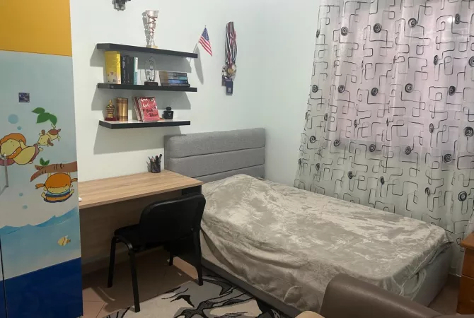 Shtepi me qera Shtepi Private ne Durres, 3+1, Mobilimi E mobiluar, Pagesa 400  Euro.