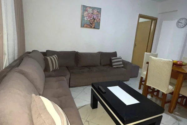 Shtepi me qera 1+1 ne Tirane - 430 Euro
