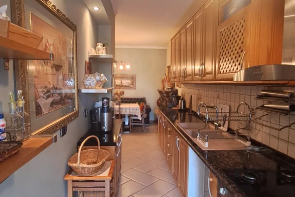 Casa in affitto 3+1 a Tirana - 1,500 Euro