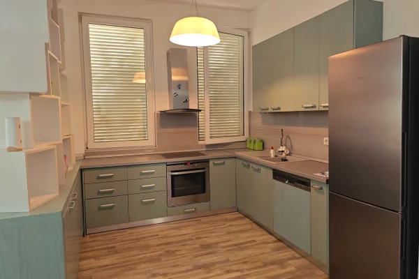 Casa in affitto 3+1 a Tirana - 700 Euro