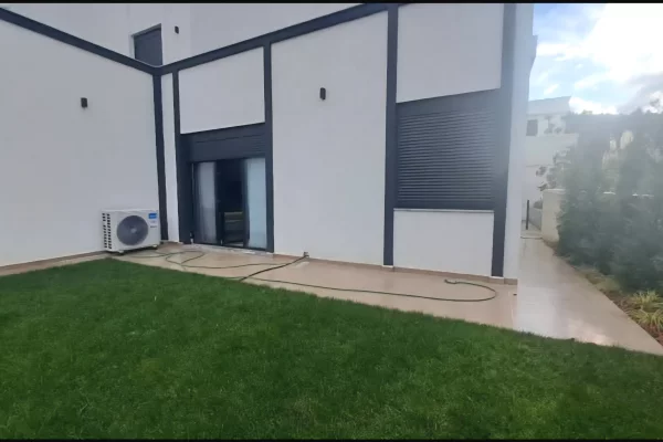 Shtepi ne shitje 2+1 ne Tirane - 270,000 Euro