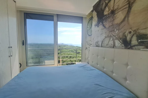 Shtepi ne shitje Apartament ne Durres, 2+1, Mobilimi E mobiluar, Pagesa 140,000  Euro.