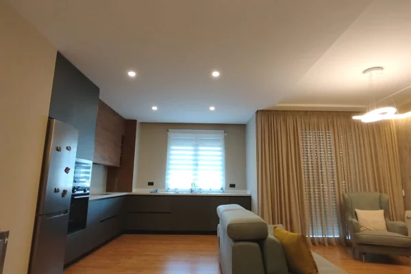 Shtepi ne shitje 2+1 ne Tirane - 280,000 Euro