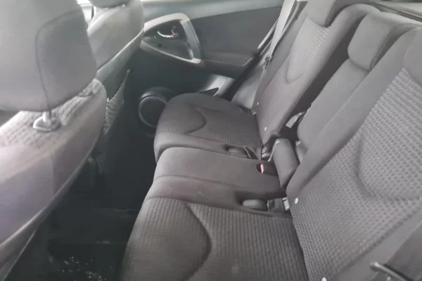 Makina ne shitje ne Durres, Toyota, 2007 Diesel,Kambio Manual Pagesa 4,200  Euro.