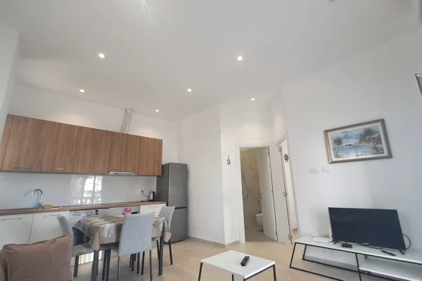 Shtepi ne shitje 1+1 ne Durres - 85,000 Euro