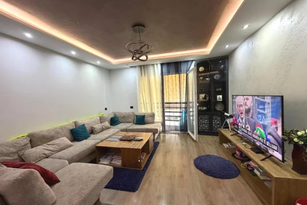 Shtepi ne shitje 2+1 ne Tirane - 335,000 Euro