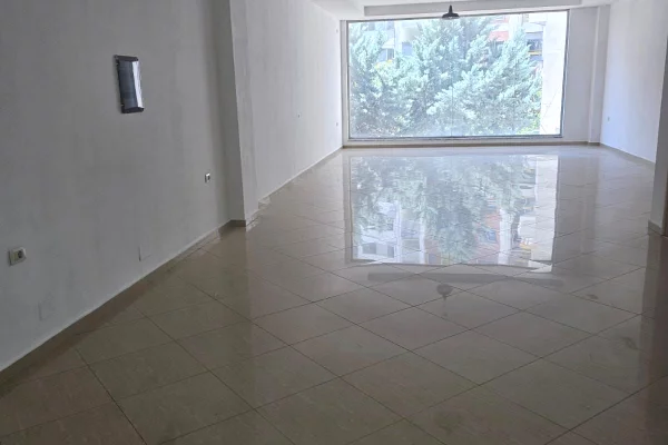 Ambient biznesi me qera 1+1 ne Tirane - 1,000 Euro