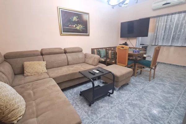 Shtepi me qera 2+1 ne Tirane - 550 Euro