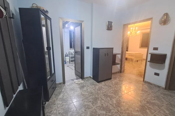 Shtepi me qera Apartament ne Tirane, 2+1, Mobilimi E mobiluar, Pagesa 550  Euro.