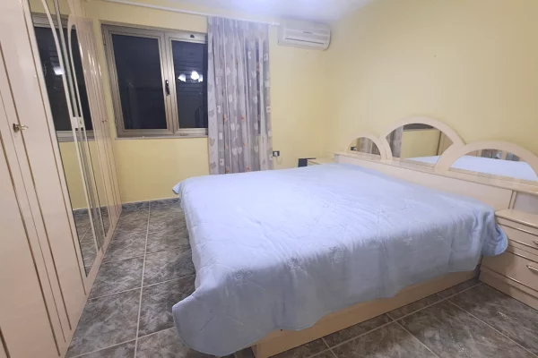 Shtepi me qera 2+1 ne Tirane - 550 Euro