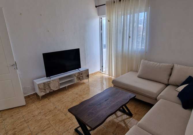 Shtepi me qera Apartament ne Tirane, 2+1, Mobilimi E mobiluar, Pagesa 470  Euro.