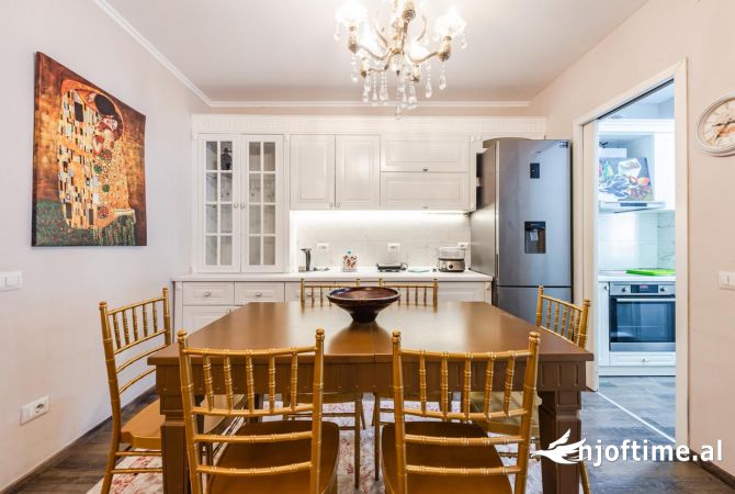Shtepi me qera 2+1 ne Tirane - 950 Euro
