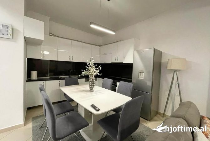 Shtepi me qera 2+1 ne Tirane - 550 Euro