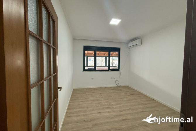 Jepet zyre me qira ne Bllok