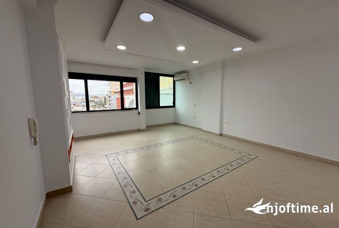 Ambient biznesi me qera 1+1 ne Tirane - 1,700 Euro