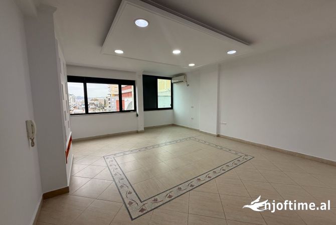 Ambient biznesi me qera 1+1 ne Tirane - 1,700 Euro