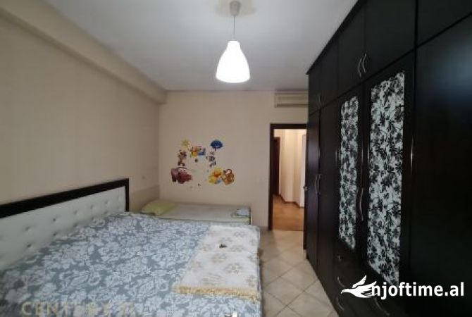 Shtepi me qera 2+1 ne Tirane - 45,000 Leke