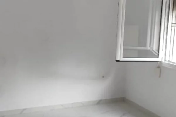 Shtepi me qera 2+1 ne Tirane - 50,000 Leke