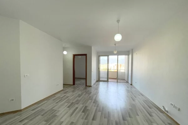 Shtepi ne shitje 2+1 ne Tirane - 128,000 Euro