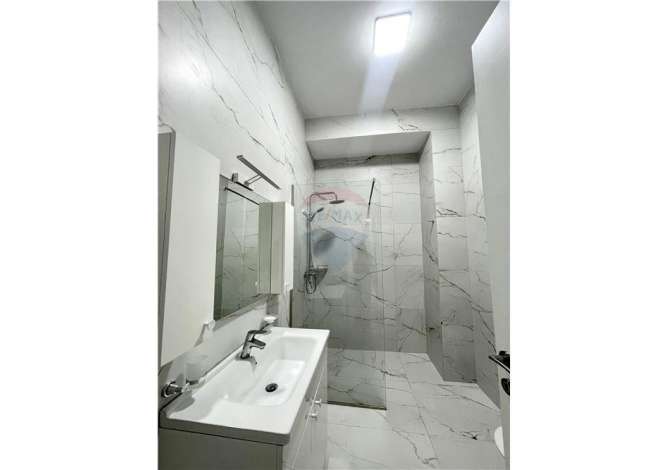 Shtepi me qera 2+1 ne Tirane - 1,200 Euro