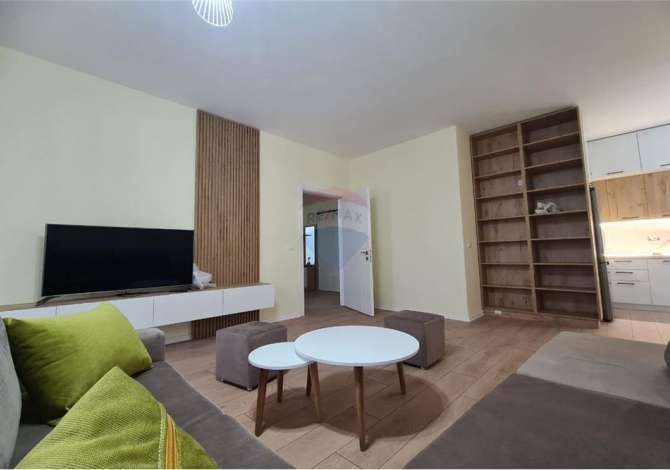 Shtepi me qera 2+1 ne Tirane - 1,000 Euro