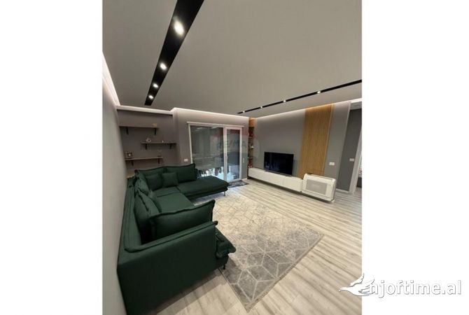 Shtepi me qera Apartament ne Tirane, 2+1, Mobilimi E mobiluar, Pagesa 800  Euro.