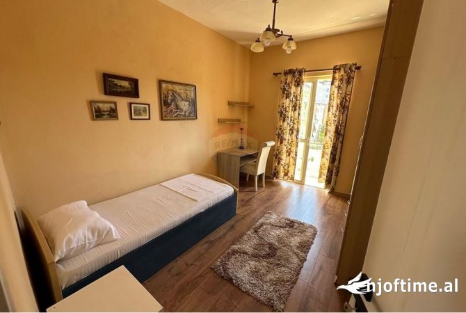 Shtepi me qera 2+1 ne Tirane - 580 Euro
