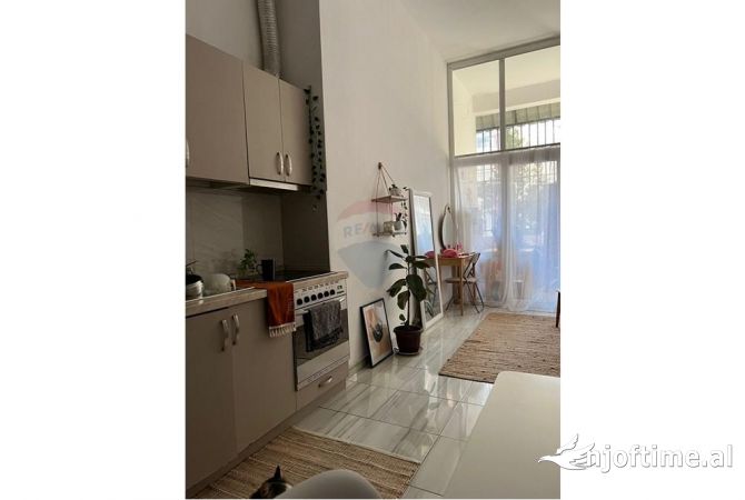 Shtepi ne shitje 1+1 ne Tirane - 75,000 Euro