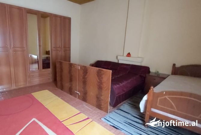Shtepi me qera 2+1 ne Durres - 25,000 Leke