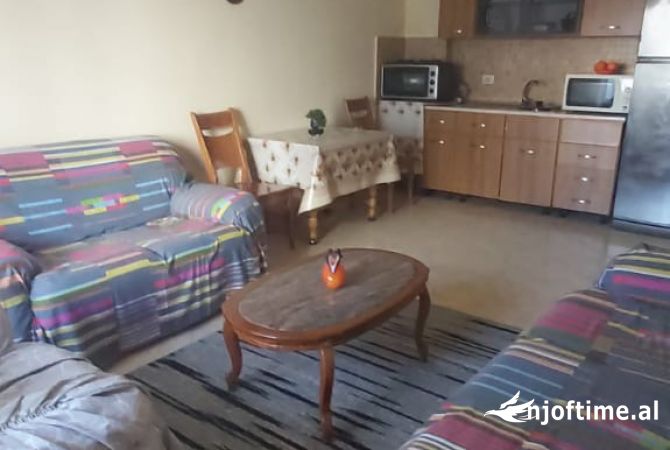 Shtepi me qera 2+1 ne Durres - 30,000 Leke