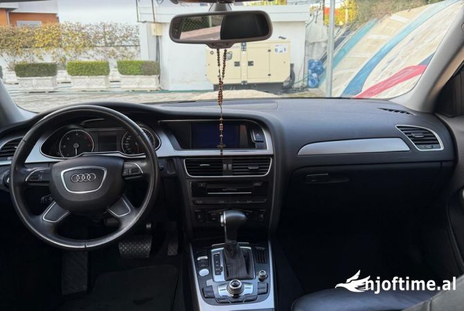 Makina ne shitje ne Fier, Audi, 2013 Diesel,Kambio Automatik Pagesa 10,500  Euro.
