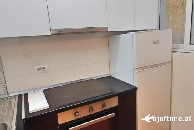 Shtepi me qera 1+1 ne Tirane - 400 Euro