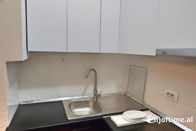 Shtepi me qera 1+1 ne Tirane - 400 Euro