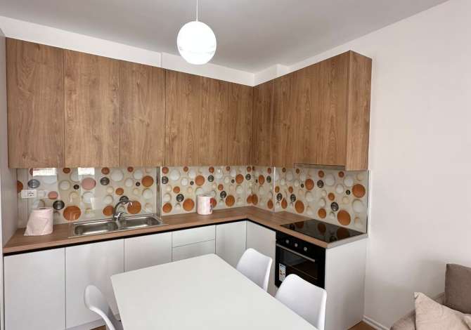 Shtepi me qera 2+1 ne Tirane - 500 Euro