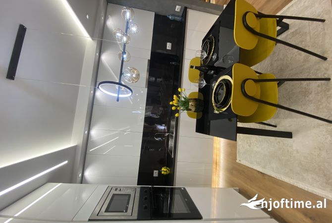 Shtepi ne shitje 2+1 ne Tirane - 250,000 Euro