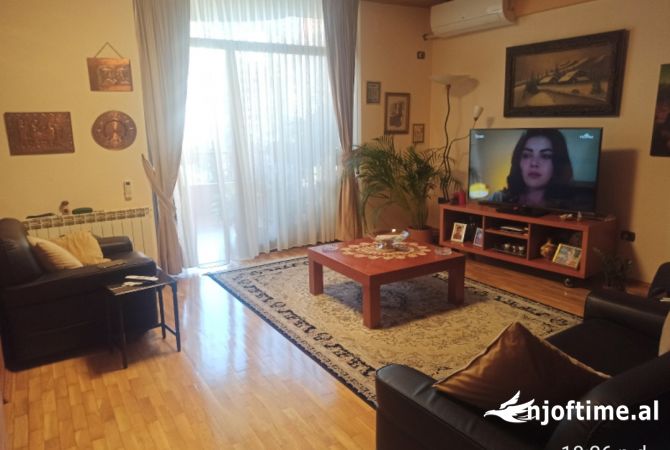 Shtepi ne shitje 2+1 ne Tirane - 430,000 Euro