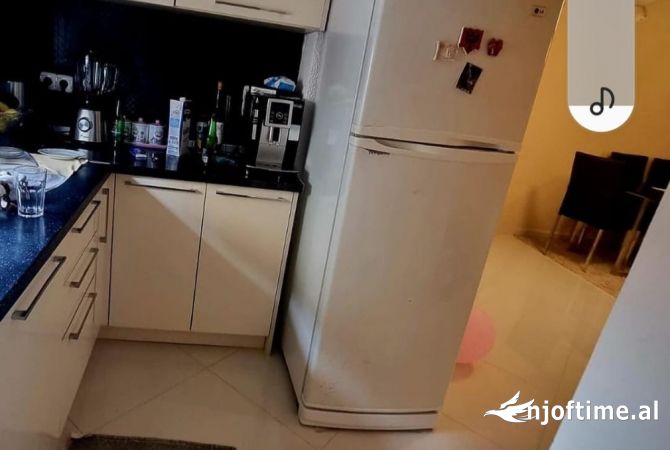 Shtepi me qera 2+1 ne Tirane - 800 Euro