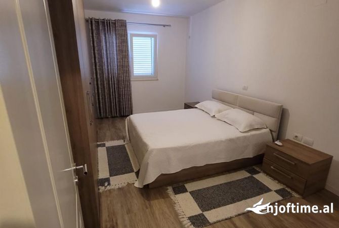 Shtepi ne shitje 1+1 ne Tirane - 75,000 Euro