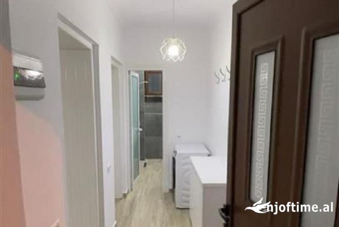 Shtepi me qera Apartament ne Tirane, 1+1, Mobilimi E mobiluar, Pagesa 500  Euro.