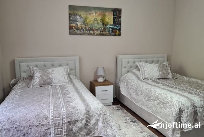 Shtepi me qera 2+1 ne Tirane - 700 Euro