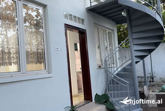 Shtepi me qera 2+1 ne Tirane - 450 Euro