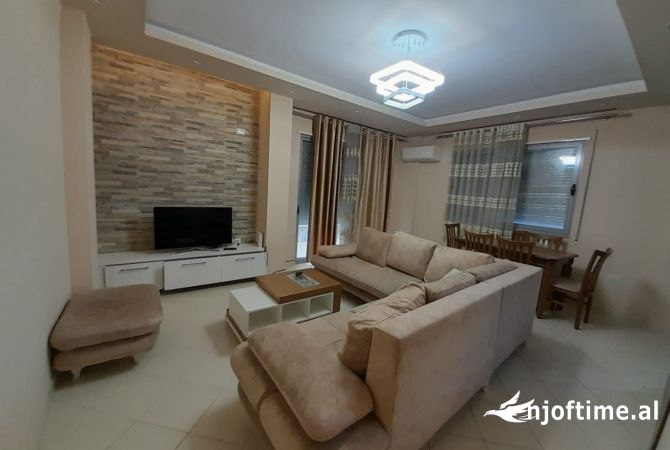 Shtepi me qera 2+1 ne Tirane - 500 Euro