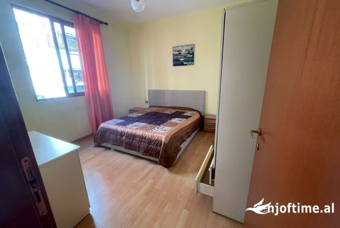 Shtepi me qera 2+1 ne Tirane - 600 Euro