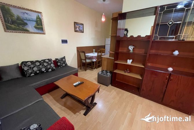 Shtepi me qera 2+1 ne Tirane - 600 Euro