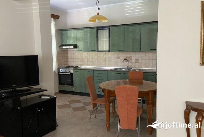 Shtepi me qera 2+1 ne Tirane - 500 Euro